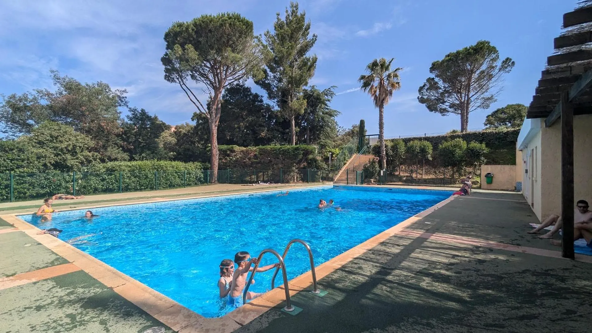 Apartment Appartement Avec Vue Mer Exceptionnelle Dans Residence De Standing, Au Calme, Avec Piscine Mandelieu-la-Napoule