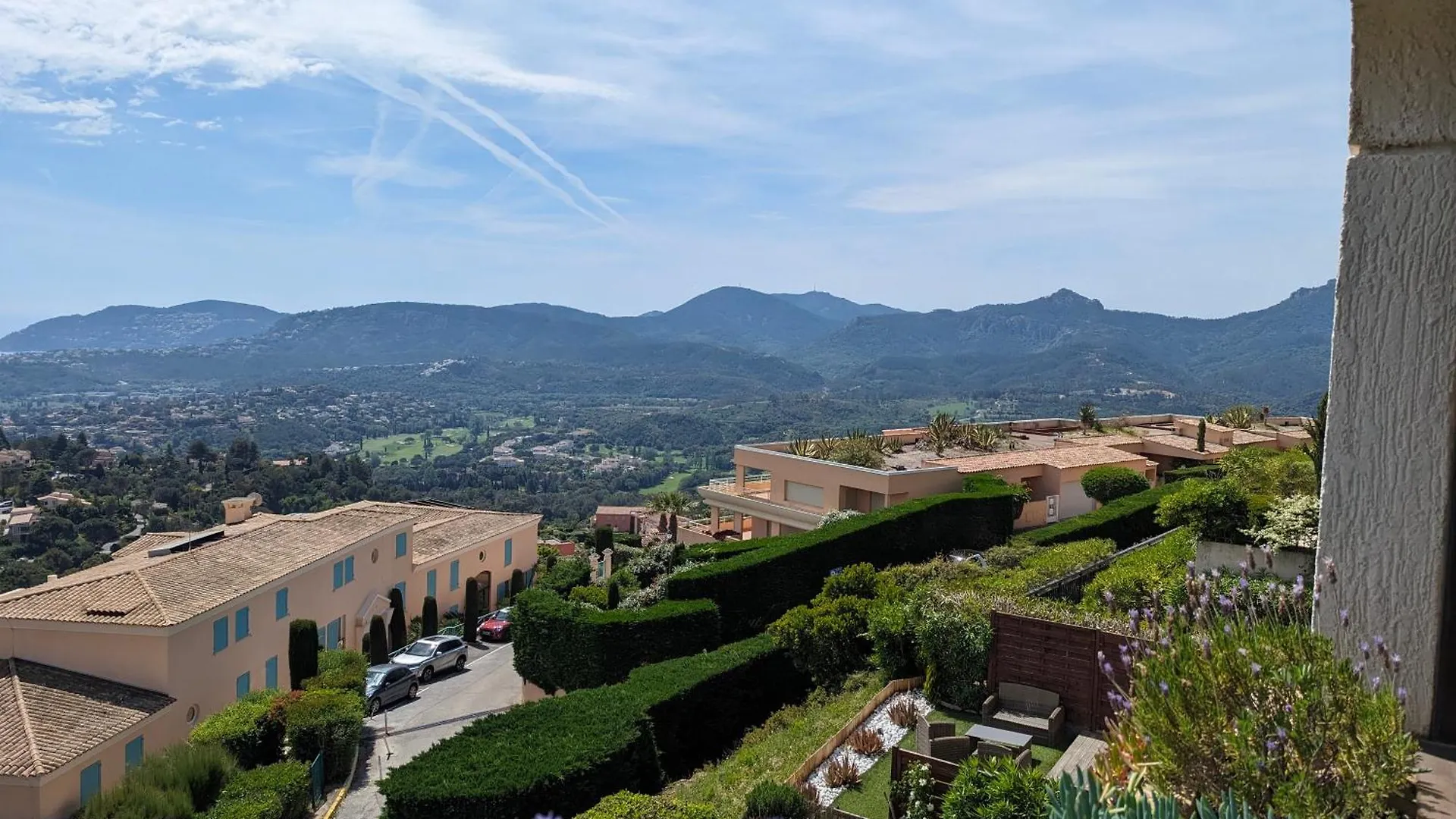Appartement Avec Vue Mer Exceptionnelle Dans Residence De Standing, Au Calme, Avec Piscine Mandelieu 0*,